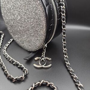 Rare - Chanel - Evening On The Moon Round Glitter Bag